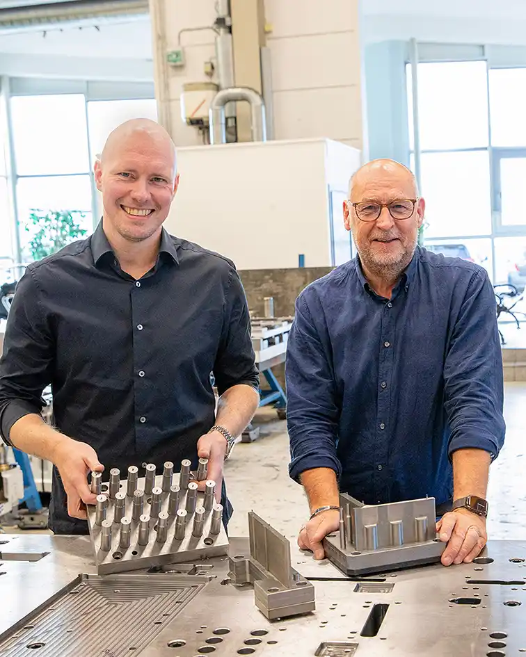 Magnus Andersson med Kristoffer Kautto i Lidhs lokaler